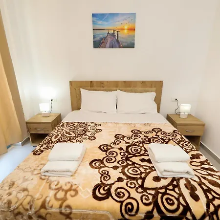 Santorini Residence, Drymades Dhermi アパート *