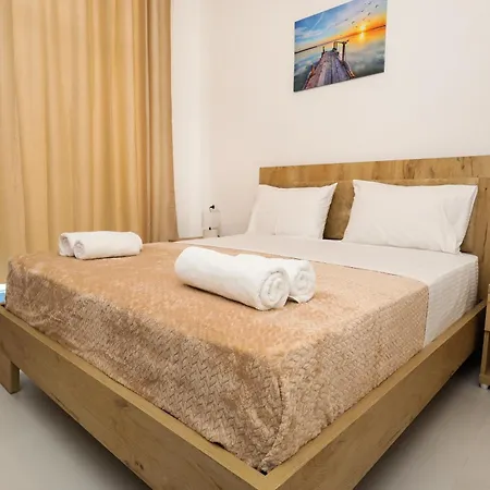 Santorini Residence, Drymades Dhermi *