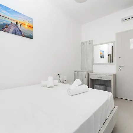 Apartment Santorini Residence, Drymades Dhermi Gjilek