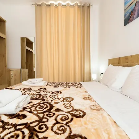 Santorini Residence, Drymades Dhermi *