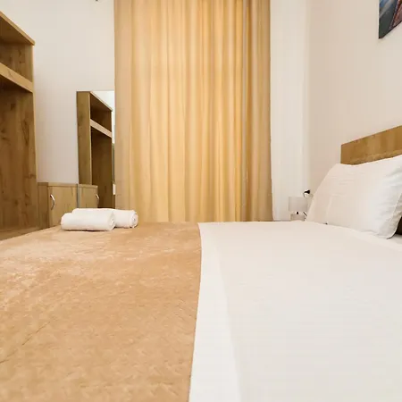 Santorini Residence, Drymades Dhermi *