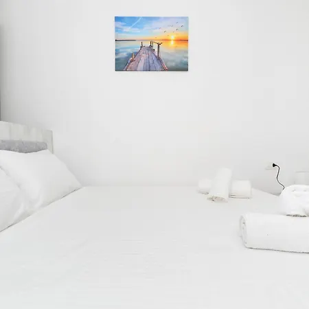 Santorini Residence, Drymades Dhermi *