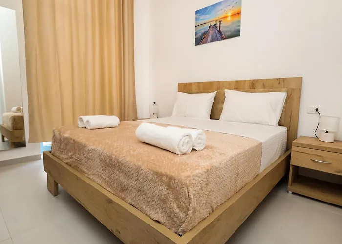 Santorini Residence, Drymades Dhermi *