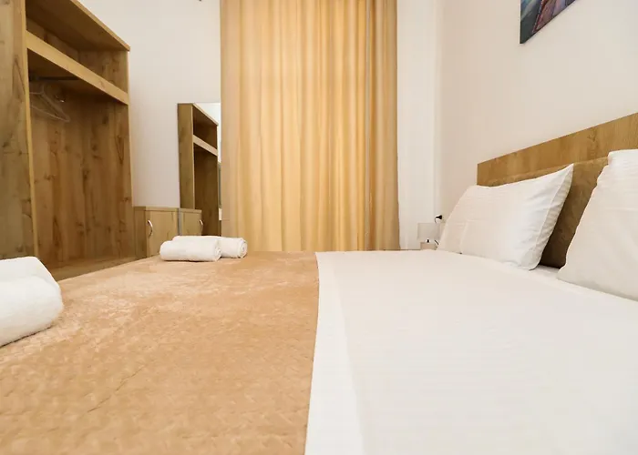 Santorini Residence, Drymades Dhermi *